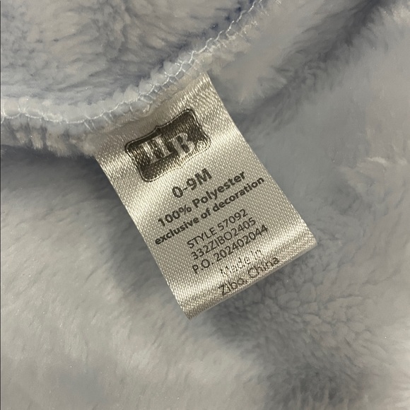 Baby Robe with Elephant Hood - Picture 4 of 10